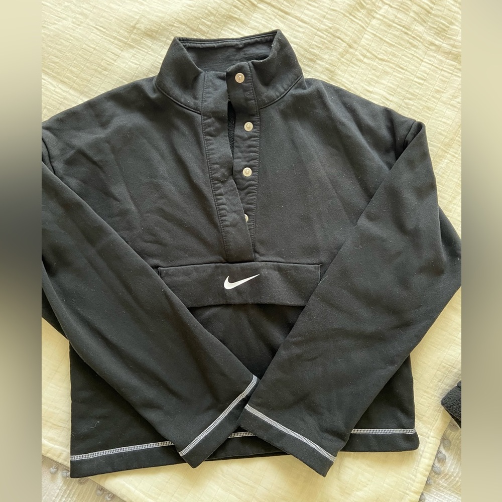 Nike Women Sweatshirt